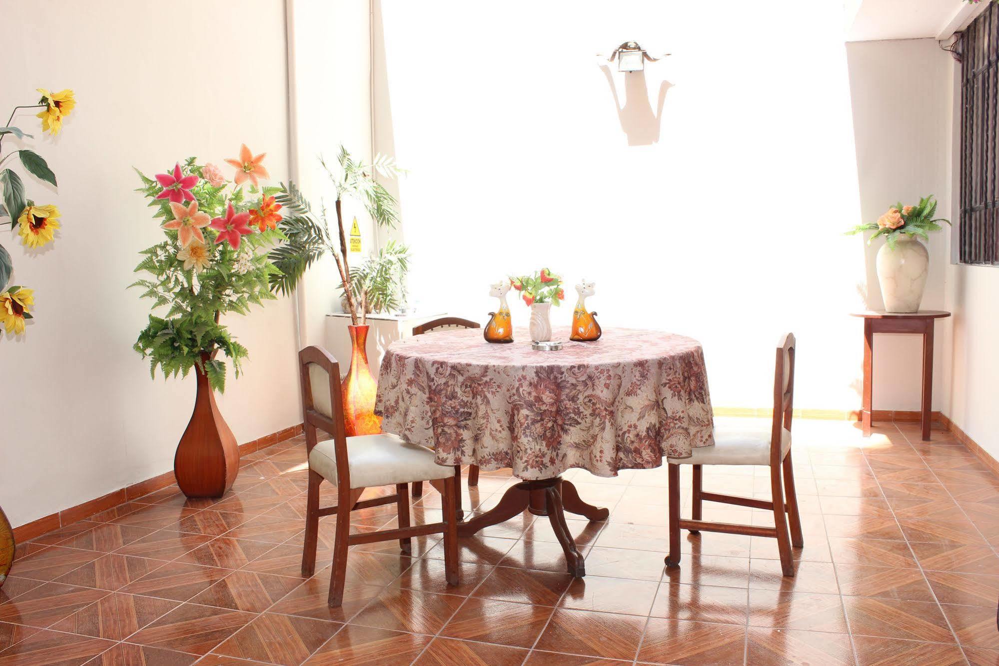 Callao Hostal Las Fresas Lima Airport מראה חיצוני תמונה