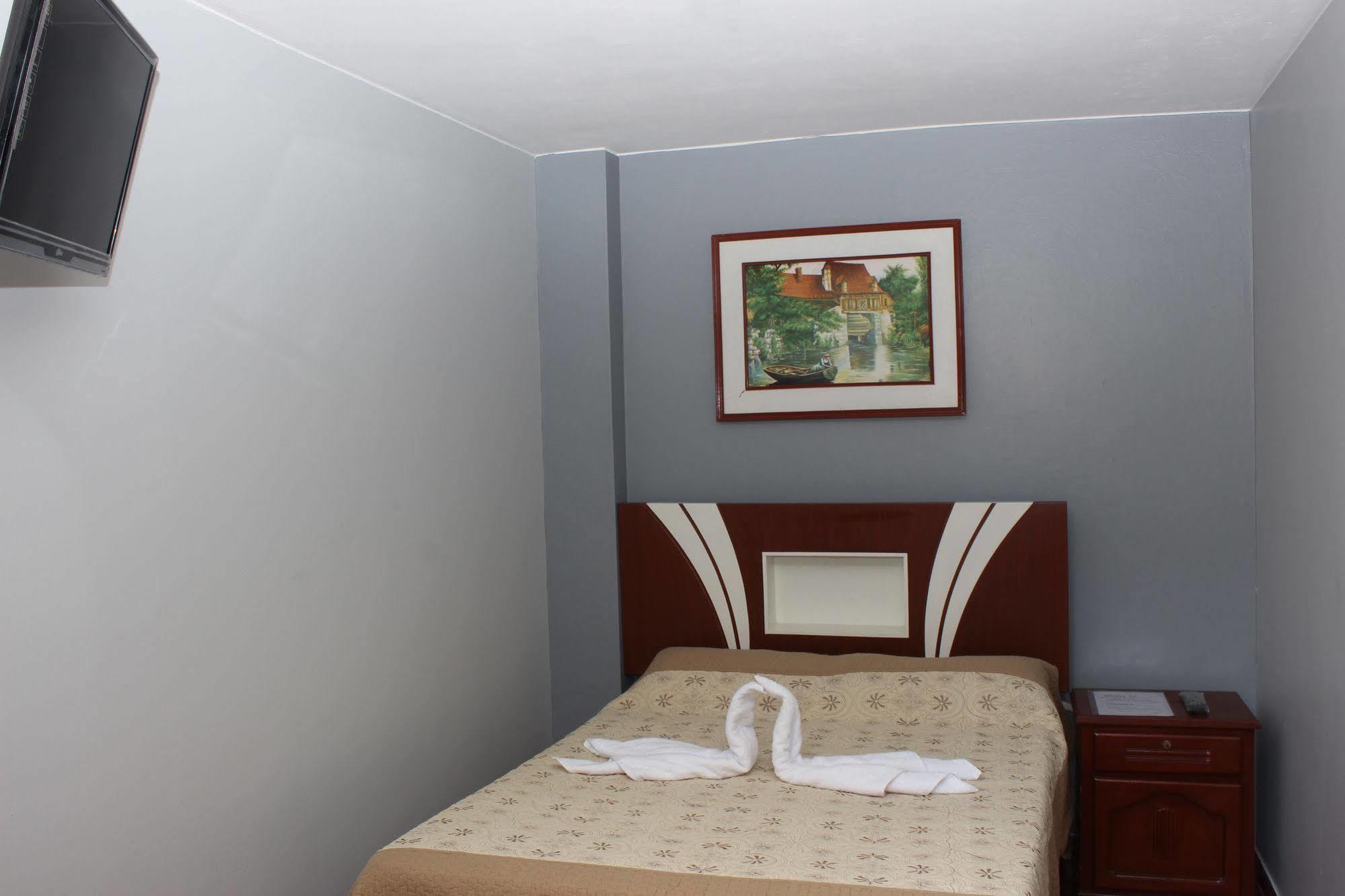 Callao Hostal Las Fresas Lima Airport מראה חיצוני תמונה