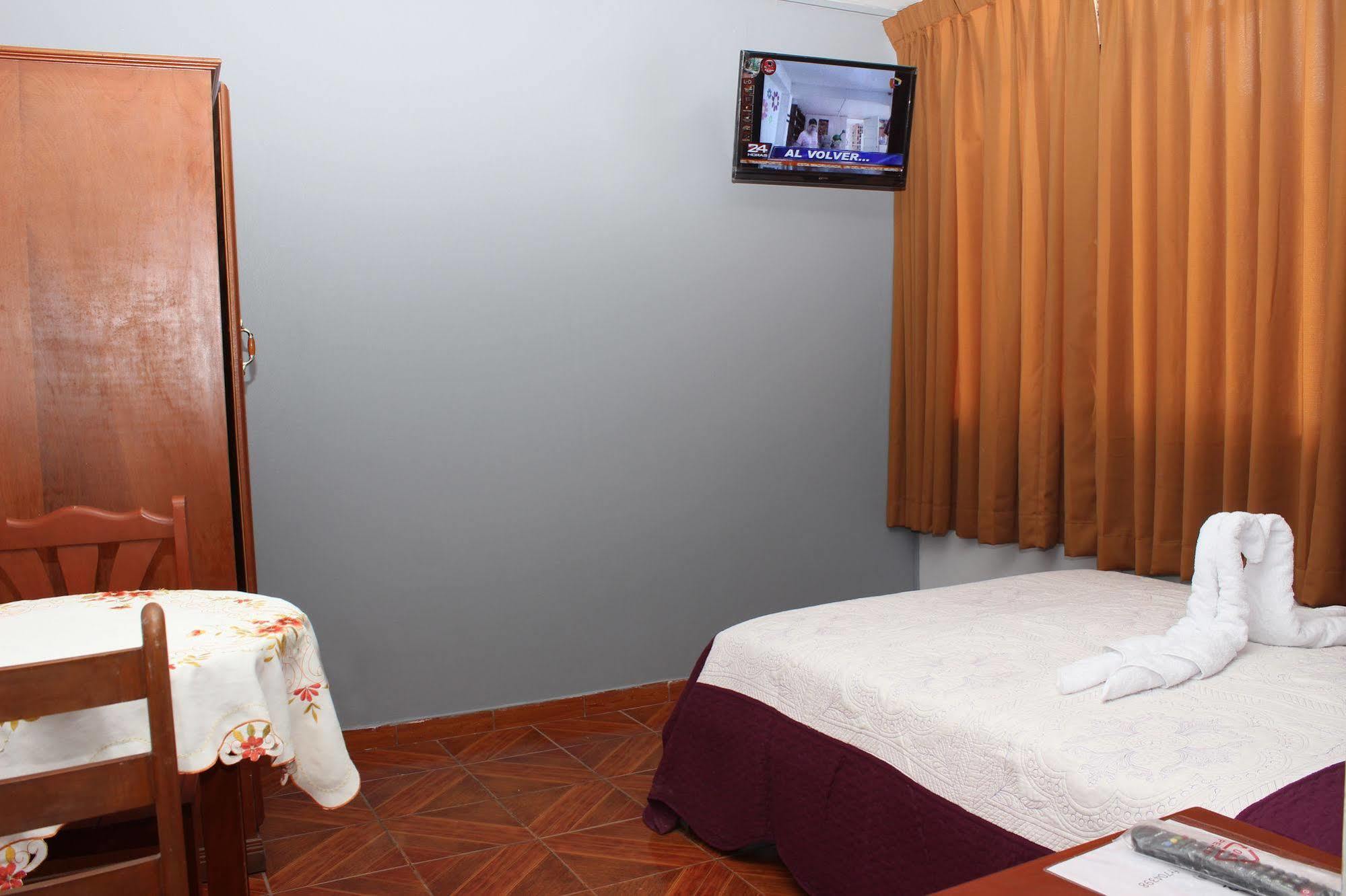 Callao Hostal Las Fresas Lima Airport מראה חיצוני תמונה