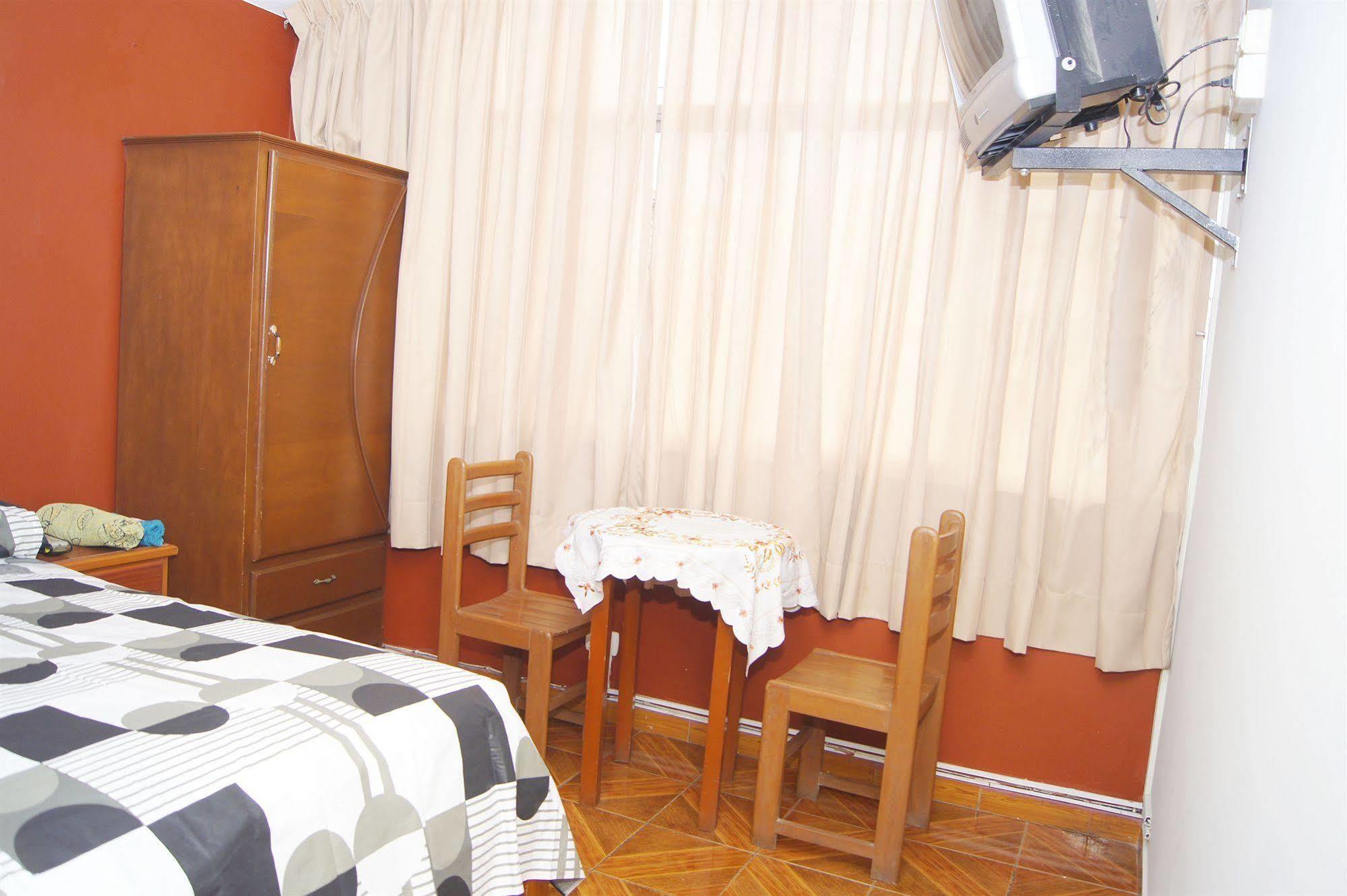 Callao Hostal Las Fresas Lima Airport מראה חיצוני תמונה